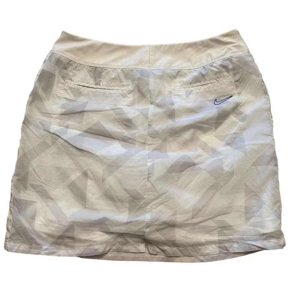 Nike Golf Tour Performance Geometric Print Skirt White and light grey Small